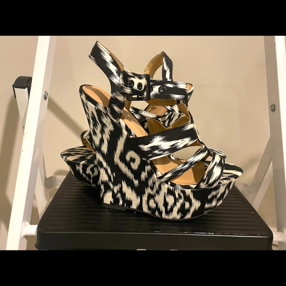 Dollhouse High Heel Wedges